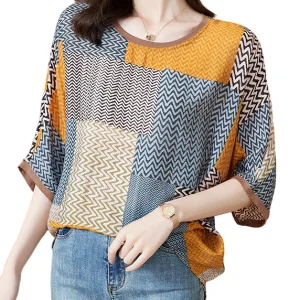 Dames Top met O-hals en Halve Mouw in Print Patchwork