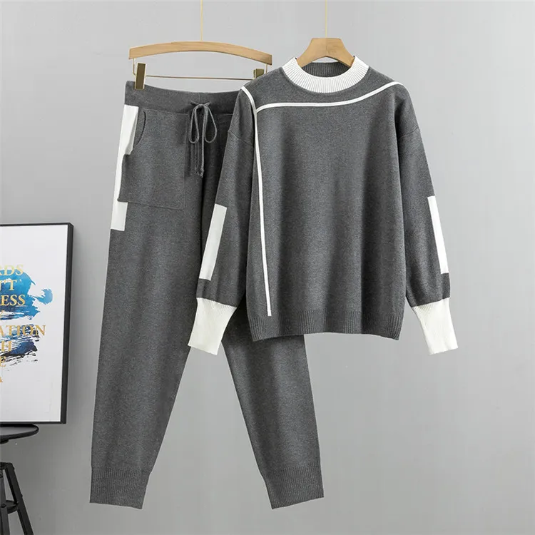 Dames Trainingspak Modern Comfort Ademend Materiaal voor Sport en Casual Gebruik